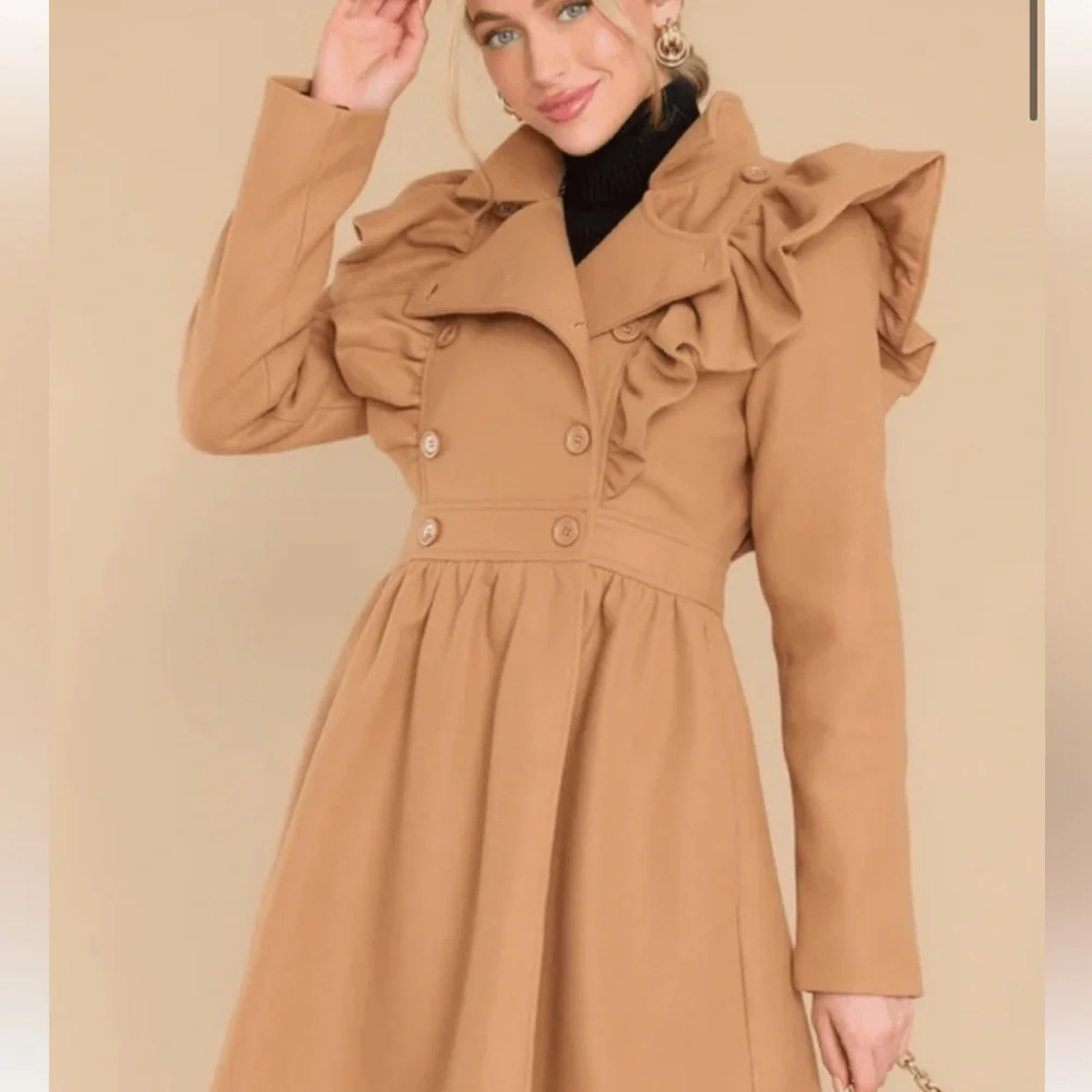 Aura Exaggerated Ruffled Double Breasted Coat Camel NWT SMALL Red dress Botique - Picture 1 of 9